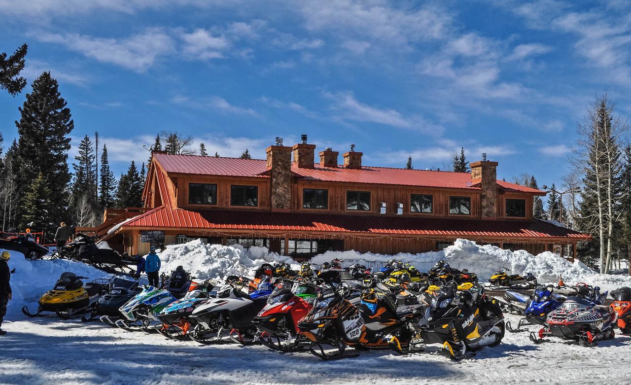 Arrowhead Mountain Lodge Cimarron Extérieur photo